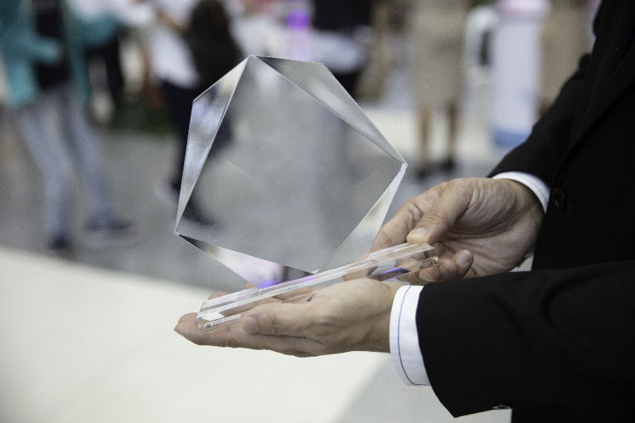 Ausgezeichnet - für ausgezeichnete Leistungen Ausgezeichnet - für ausgezeichnete Leistungen