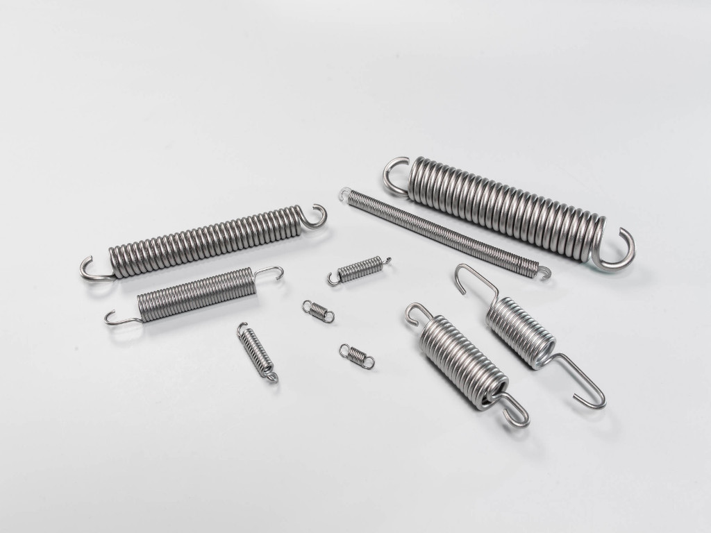Gruppenbild Zugfedern Zugfedern
