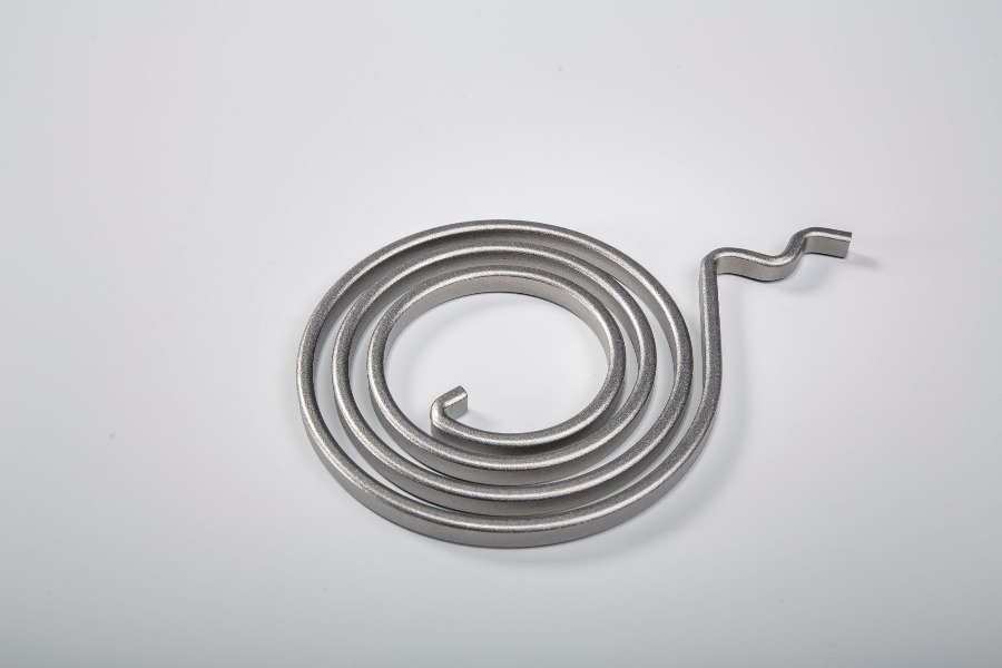 Feder mit komplexer Schenkelgeometrie Feder mit komplexer Schenkelgeometrie